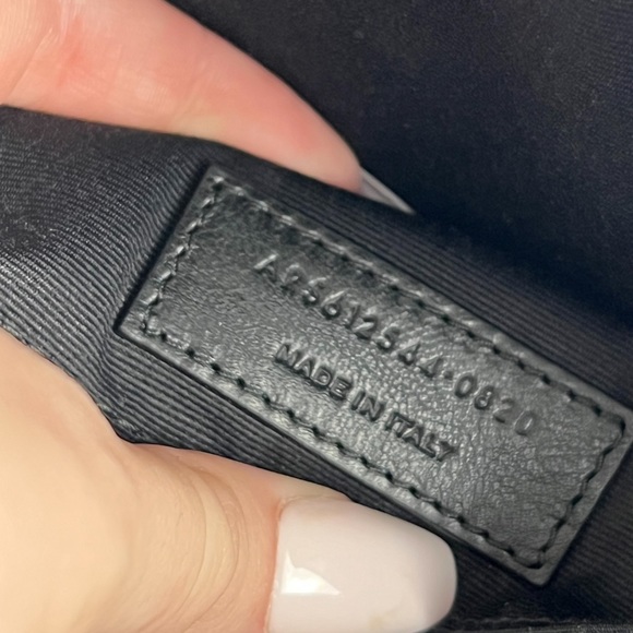 🩷SOLD🩷Yves Saint Laurent Lou Camera Bag - Picture 16 of 16